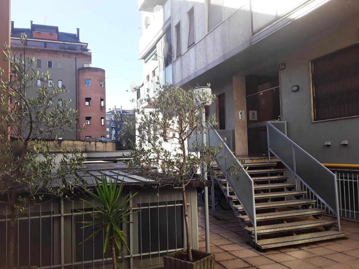 Camera A Milano Zona Nolo Cimiano Apartman Kültér fotó